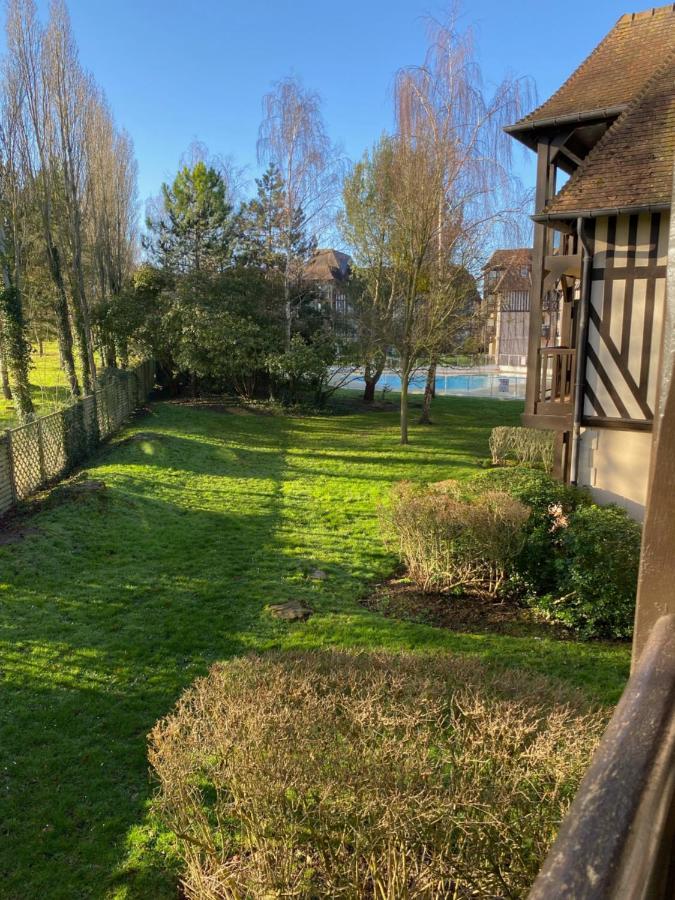 Le Birdie 2102- Bel Appartement Pour 4 Dans Residence Golf Avec Piscine Deauville Exterior foto