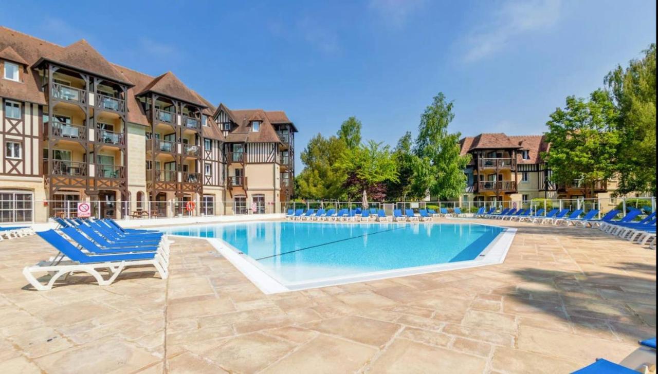 Le Birdie 2102- Bel Appartement Pour 4 Dans Residence Golf Avec Piscine Deauville Exterior foto